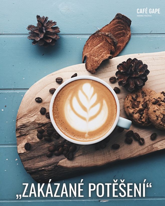 Říká se, že v 16. století v Osmanské říši byla káva tak populární, že muži trávili v kavárnách celé hodiny. Povídali si,...